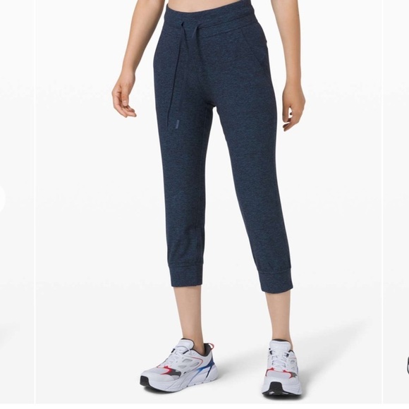 lululemon athletica Pants - Lululemon Ready To Lulu Crop Jogger LW6BJ1S Size 6- Heathered True Navy Blue